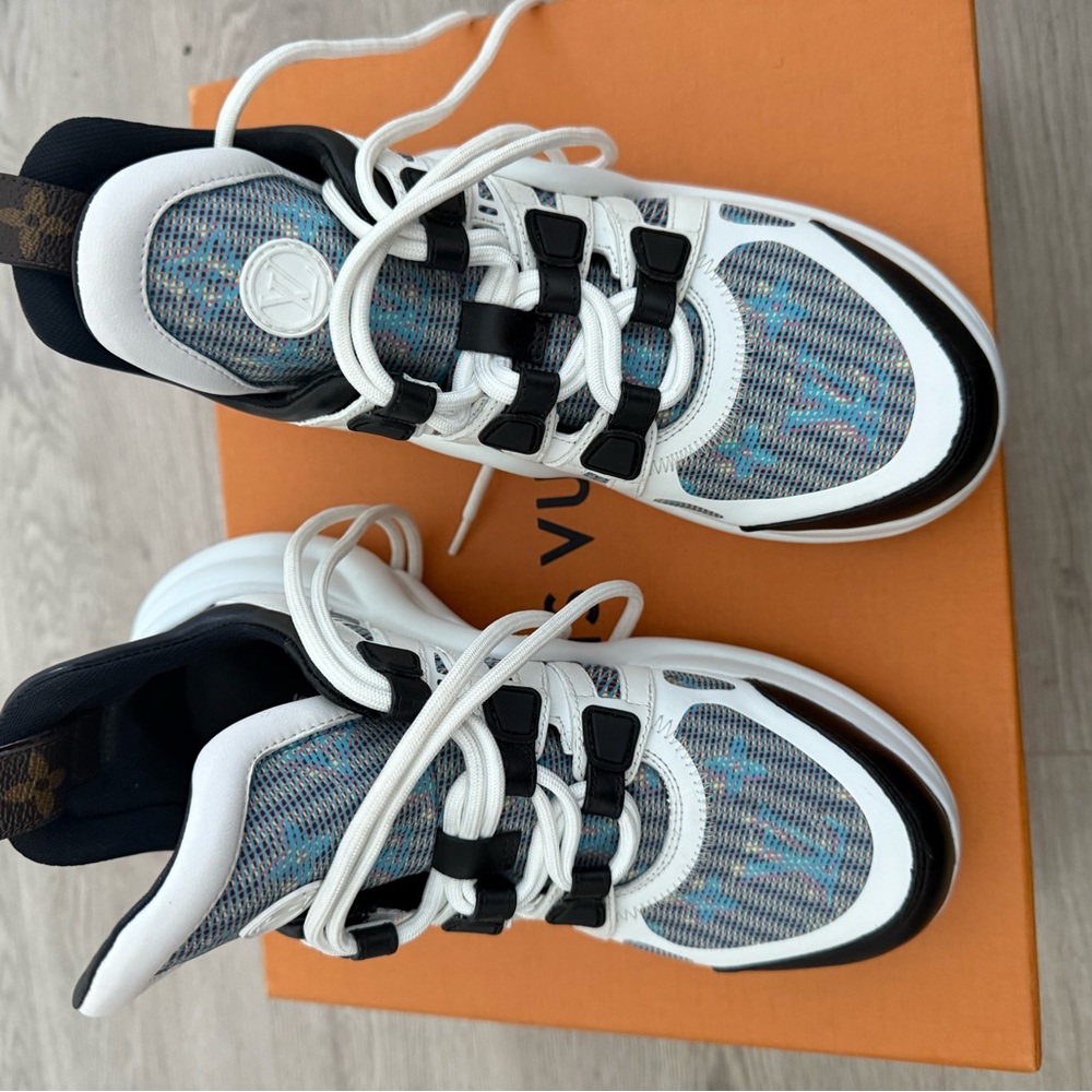 Louis Vuitton White and Blue Sneakers - Picture 6 of 8